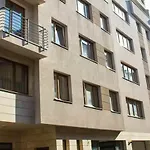 Maple Tree Budget Апартаменты