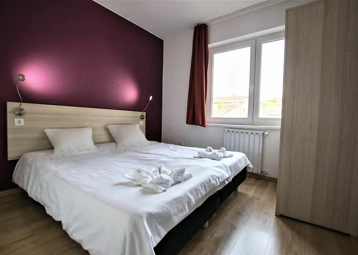 Maple Tree Budget Budapest