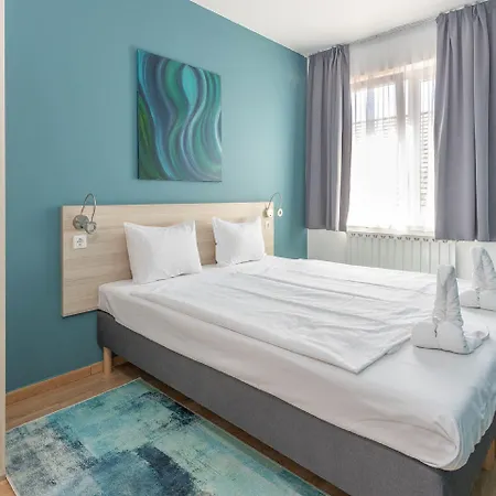 Maple Tree Budget 布达佩斯