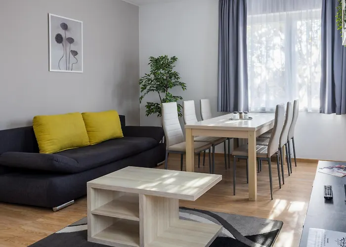 Maple Tree Budget Apartament