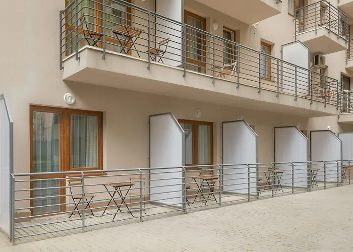 Maple Tree Budget Apartament