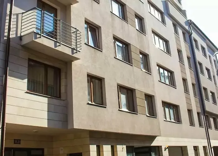 Maple Tree Budget Apartament