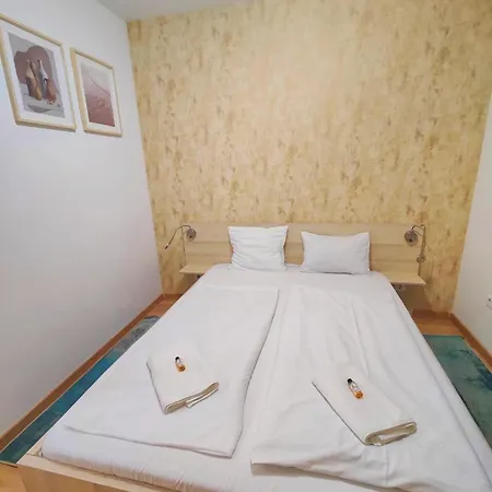 Daire Maple Tree Budget