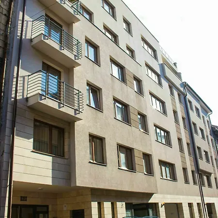Maple Tree Budget Apartment Budapest