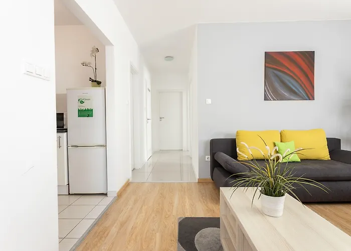 Maple Tree Budget Appartement